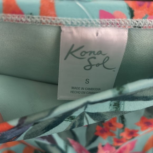 Women’s Kona Sol 2 piece High Waist Bottom SwimSuit, Size Small (4-6), Tropical - Picture 9 of 11